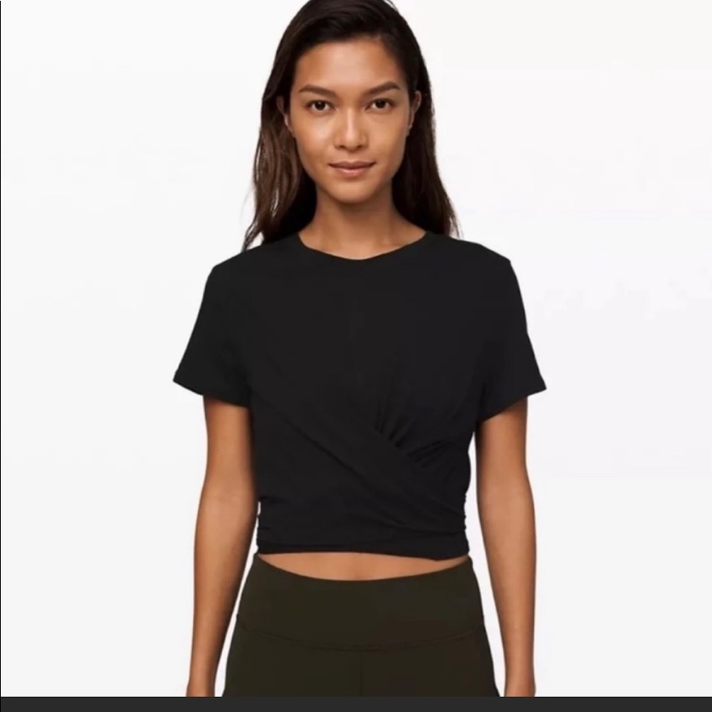 lululemon time to restore tee